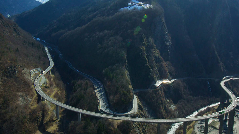 Route Blanche viaduct, photo source @www.atmb.com