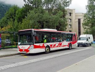 A bus leaving Chamonix en route to Argentiere